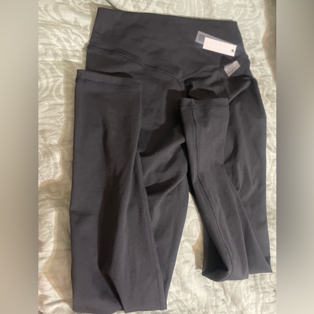 Black Tailored Leggings with Sleek Design